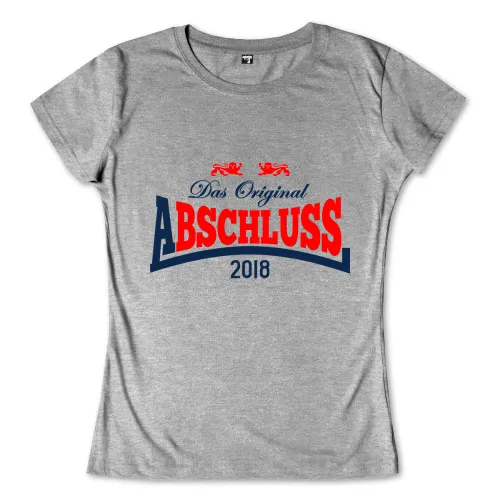 Graues Shirt mit rotem Text "ABSCHLUSS 2018", umgeben von "Das Original" und zwei roten Pferden.