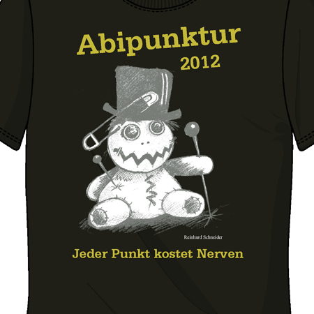Schwarzes T-Shirt mit 'Abipunktur 2012' Text, Voodoo-Puppe Grafik und 'Jeder Punkt kostet Nerven' Slogan.