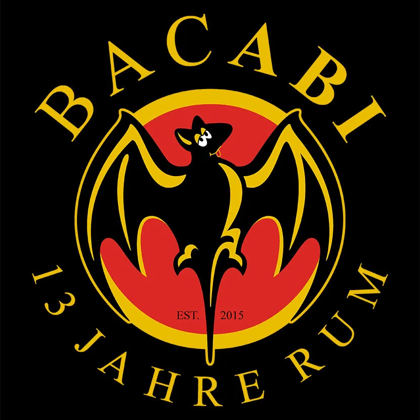 Schwarze Katze in einem roten und gelben Logo mit Text "BACABI 3 JAHRE RUM EST. 2015".