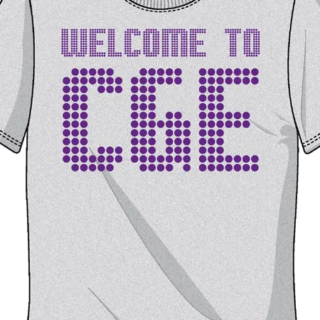 Graues T-Shirt, aufgedruckter lila Text "WELCOME TO CGE" in Punktgestaltung.