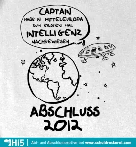 Comicartiges T-Shirt-Design mit UFO, Weltkarte und Text "Abschluss 2012".