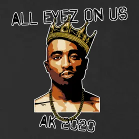 Illustration eines Mannes mit Krone, Goldkette und dem Schriftzug 'ALL EYEZ ON US' oberhalb, 'AKI 2020' unten.