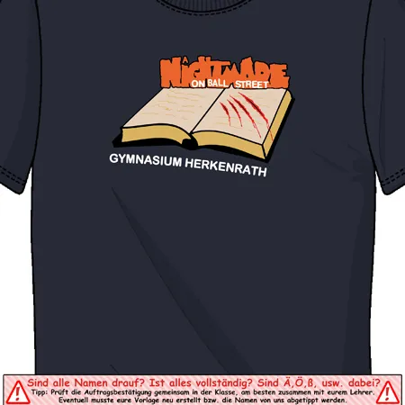 Ein dunkles T-Shirt mit einem Aufdruck eines aufgeschlagenen Buches und dem Text "NIGHTMARE ON BΔLL STREET GYMNASIUM HERKENRATH".