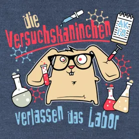Ein cartoonhaftes Kaninchen mit Brille, umgeben von Reagenzgläsern und einem Marker, auf rotem Hintergrund.