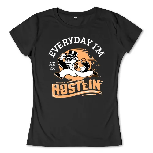 Grafik eines Monokel tragenden, Geldsack haltenden Charakters auf schwarzem Hintergrund, mit Text "EVERYDAY I’M HUSTLIN".