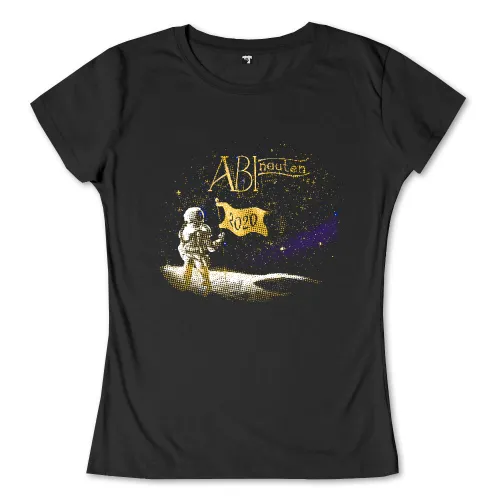 Astronaut in einem Raumanzug hält eine Fahne mit der Aufschrift "2020" auf einem klaren Sternenhimmel Hintergrund.