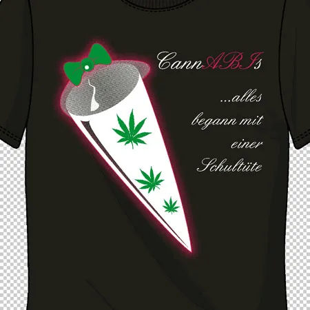 Schwarzes T-Shirt mit einem weißen Kegel, Cannabisblättern und der Aufschrift "CannABIS ...alles begann mit einer Schultüte"