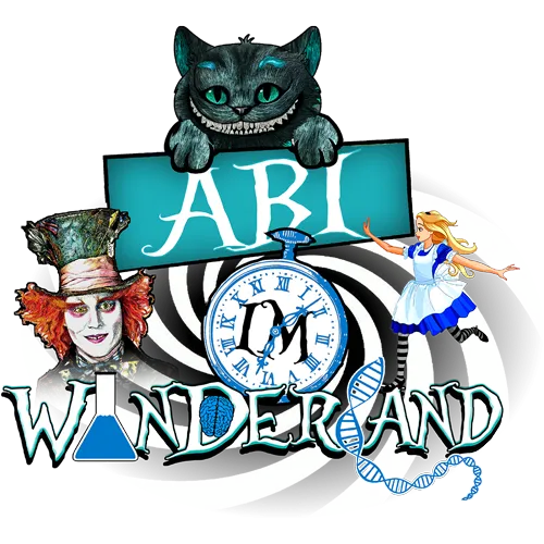 Design mit Alice, dem verrückten Hutträger und der Grinsekatze über einer spiralförmigen Uhr, Text "ARI IM WUNDERLAND".