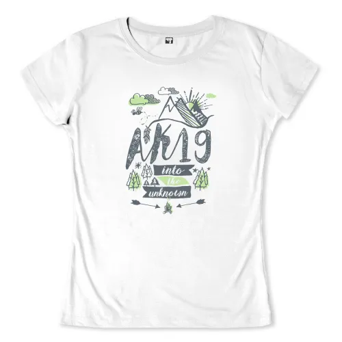 Grafikdesign mit Berg, Bäumen und "AK19 into the unknown" Schriftzug.