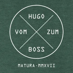 Schwarzer, geometrischer Quader auf weißem Hintergrund.