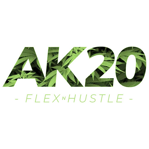 Text "AK20" in Grün mit Cannabisblatt-Hintergrund.